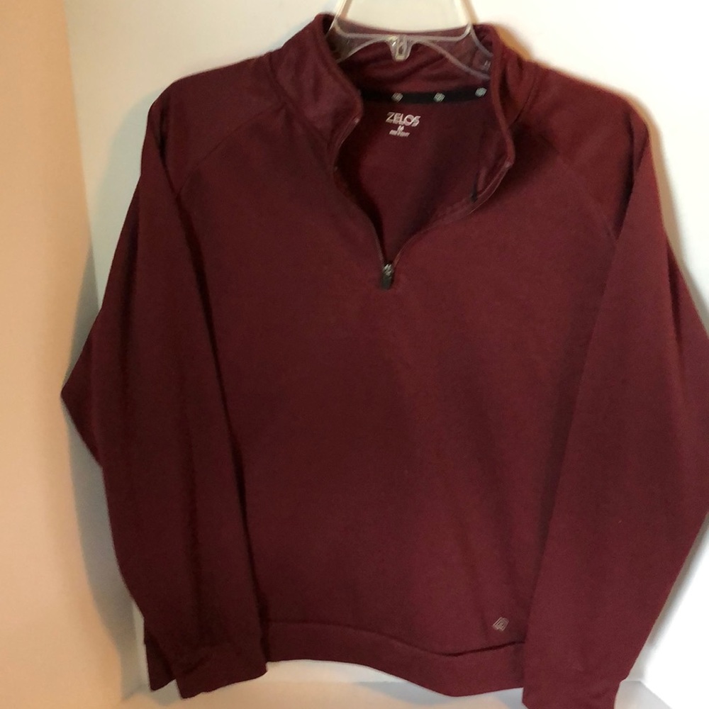 Zelos  Medium 1/4 zip pullover.